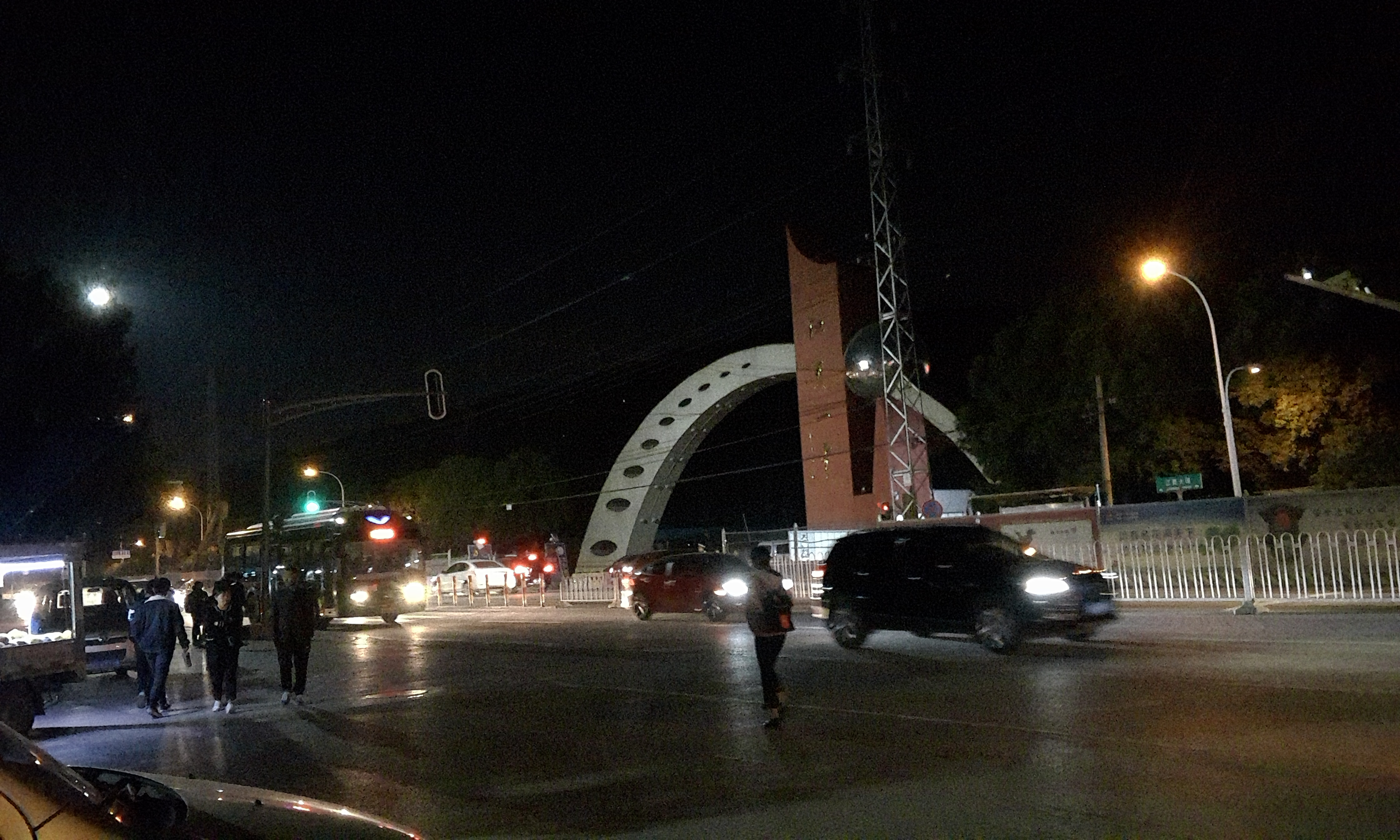 请输入图片描述