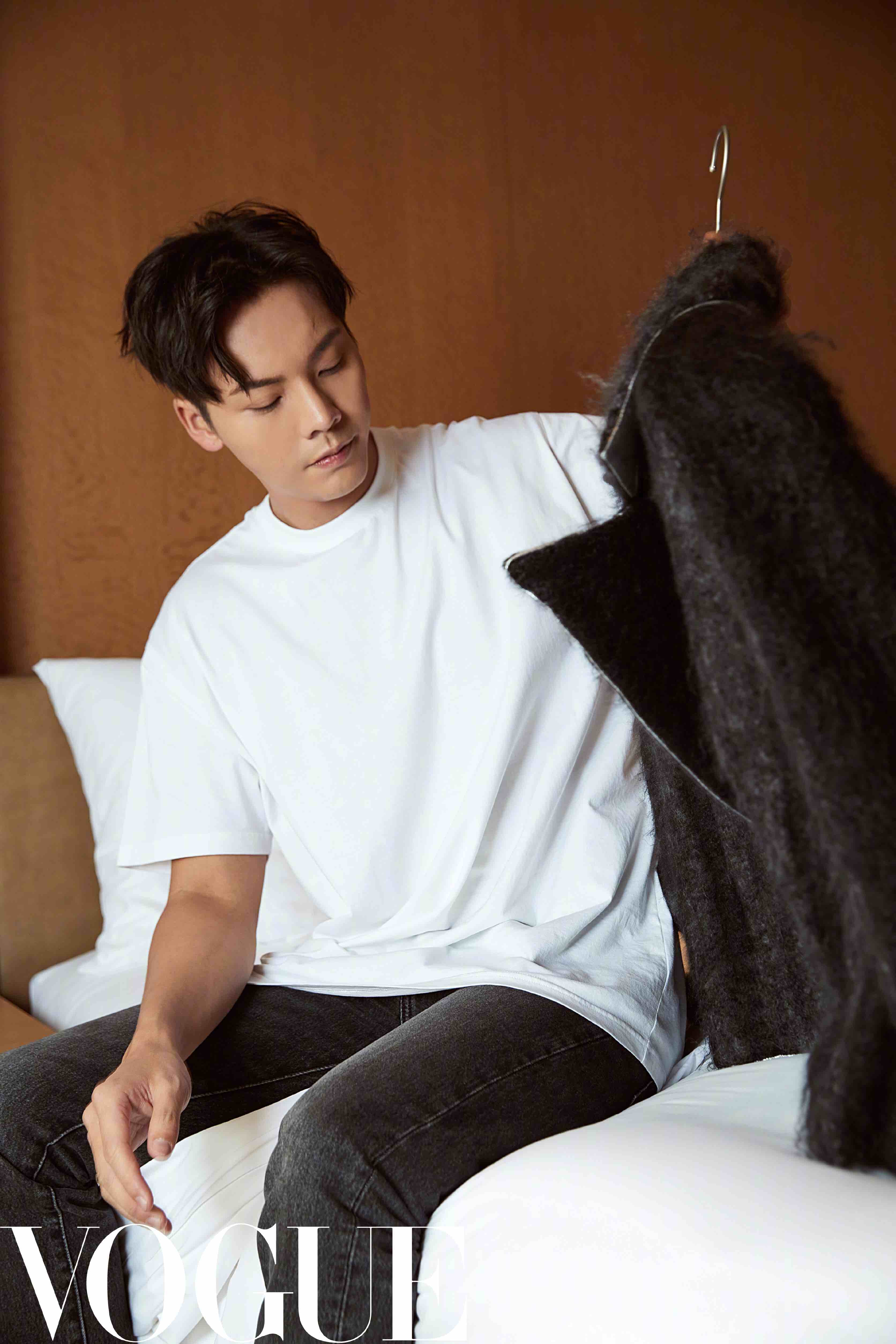 主题:知道陈黑粉了个无才无艺社交场合只能坐在黑地里当化石粉丝还要