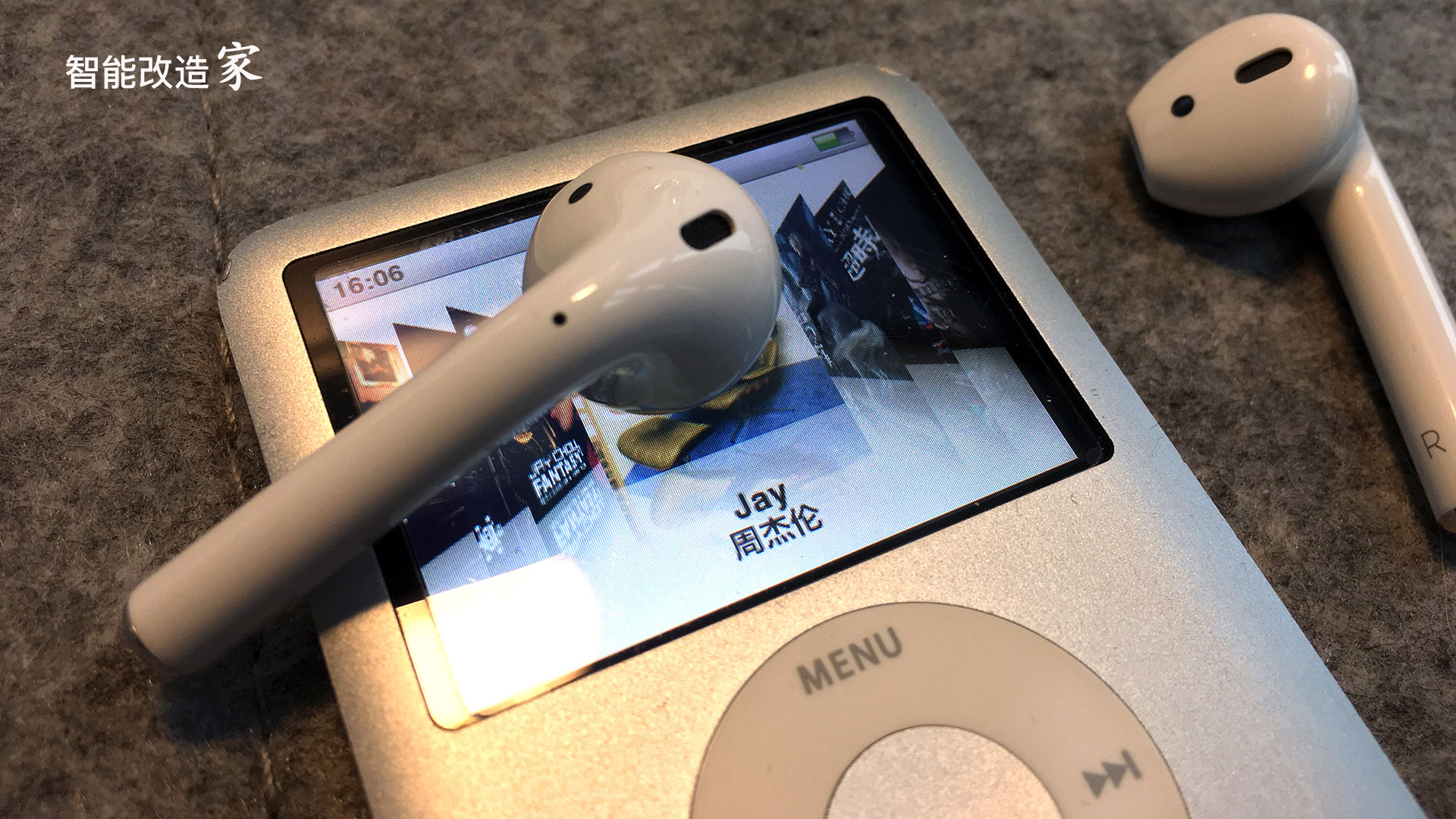 ▲AirPods & iPod