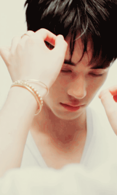 看了一个动图突然get到极品诱受的感觉了 —— 晋江文学城网友交流区