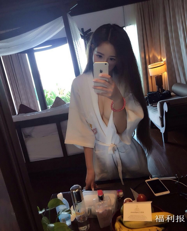 小恶魔桥本环奈送出圣诞祝福 不愧是千年一遇的美女啊