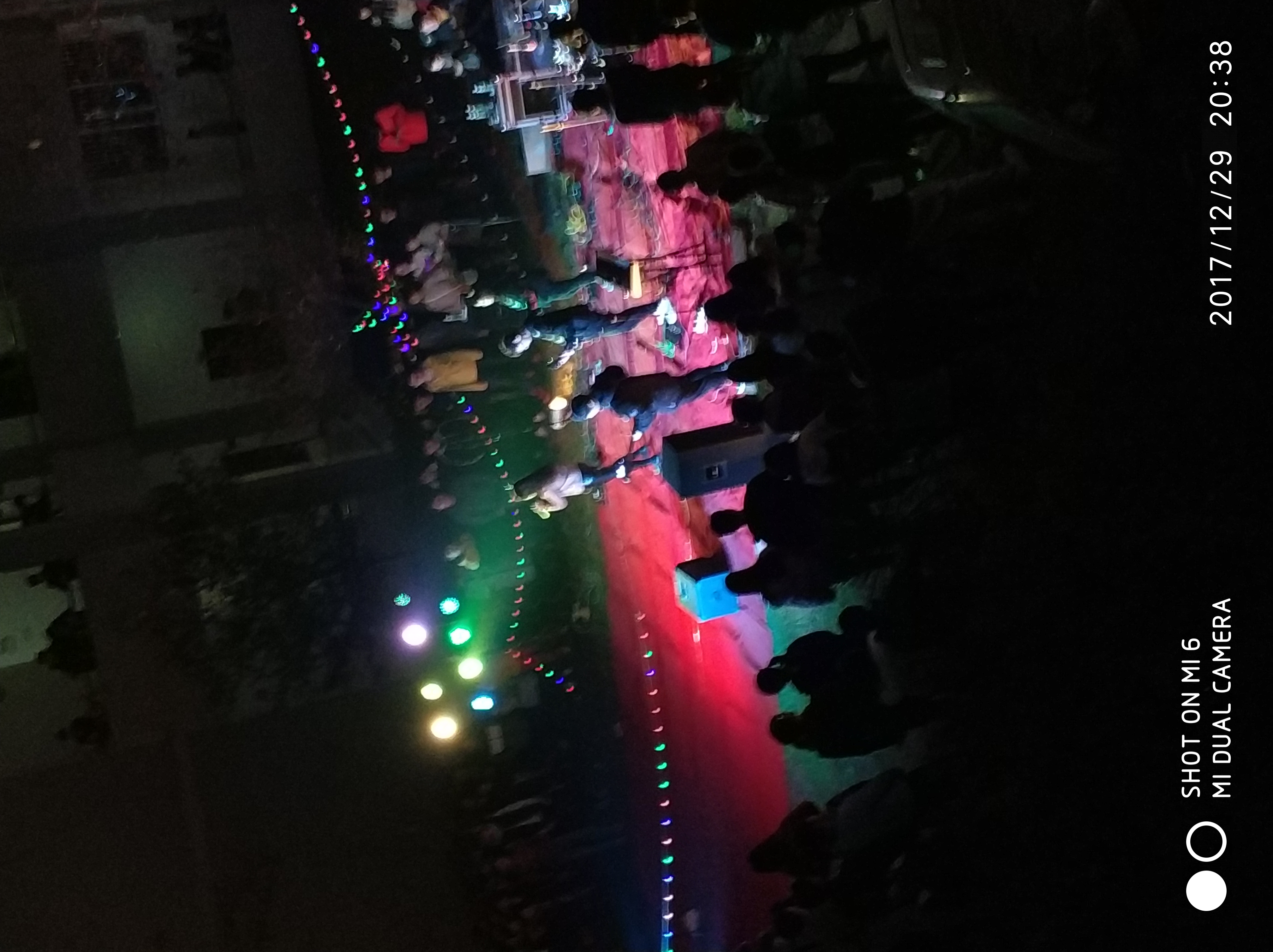 请输入图片描述