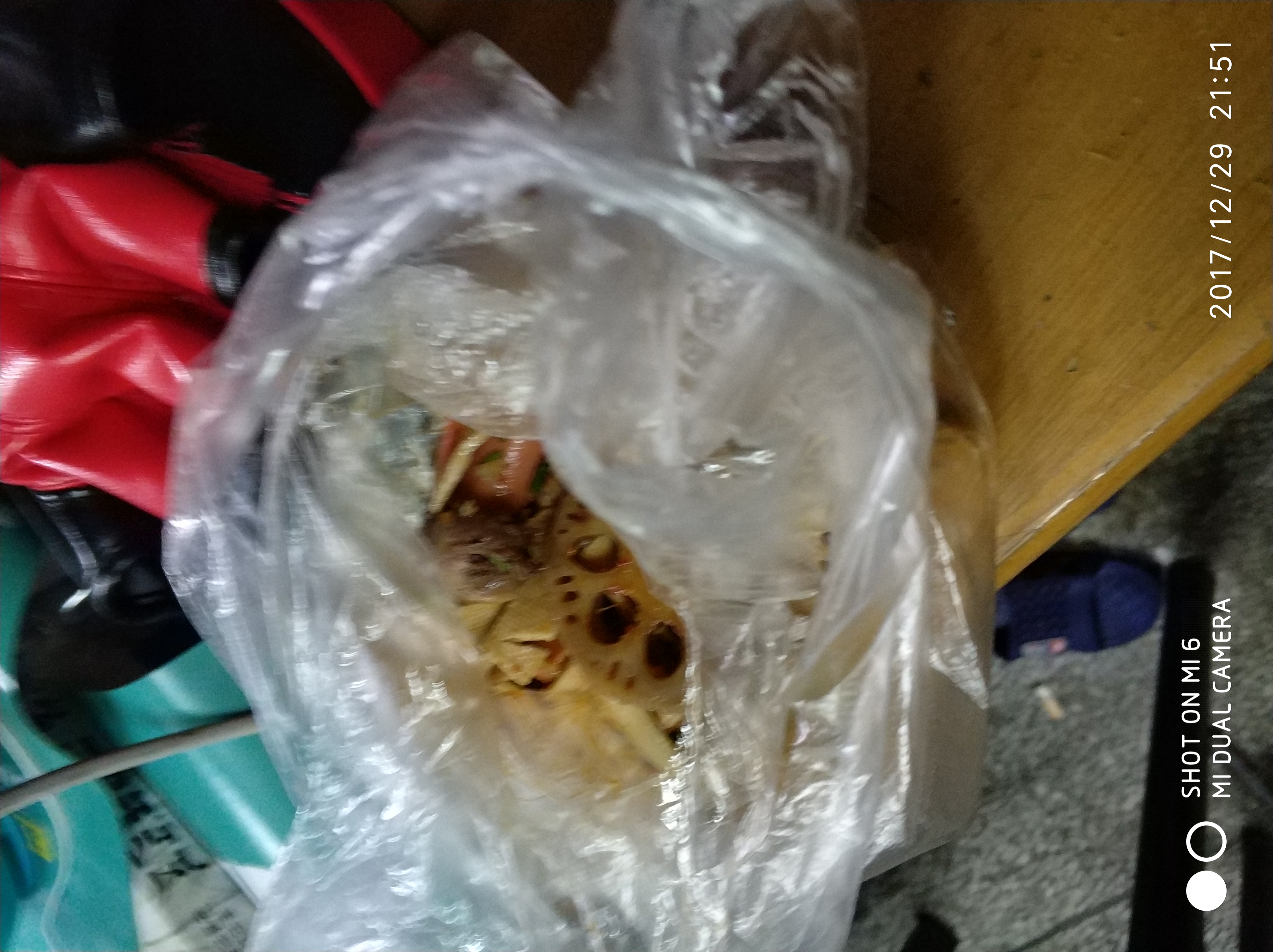 请输入图片描述