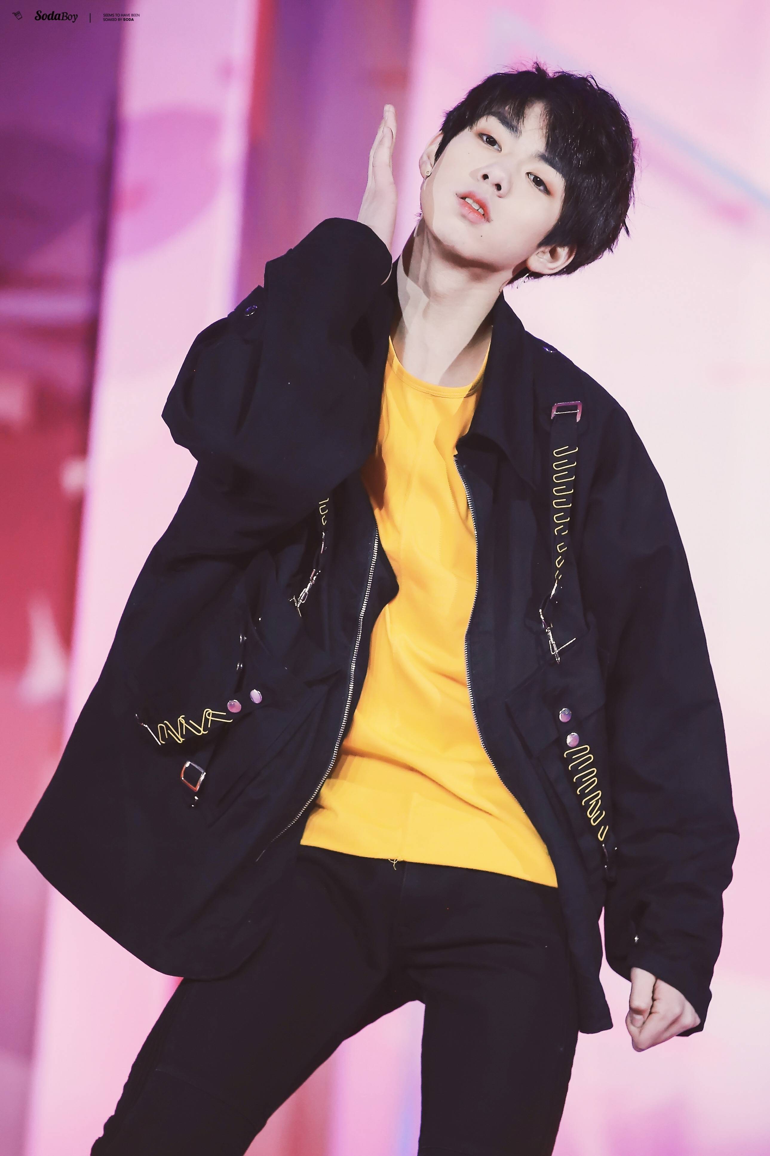 主题:和亲友争论了一下午,兔子们帮忙看一下这两个