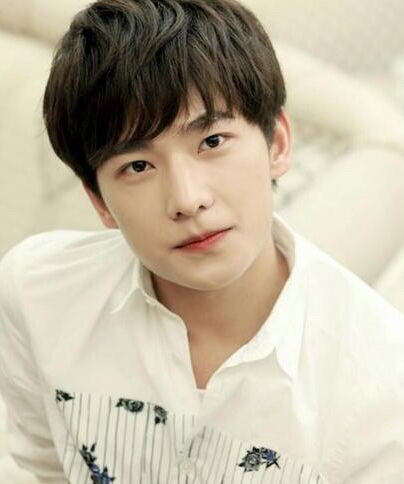 主题:来战你觉得最美的侧脸吧[49]收藏该帖已收藏