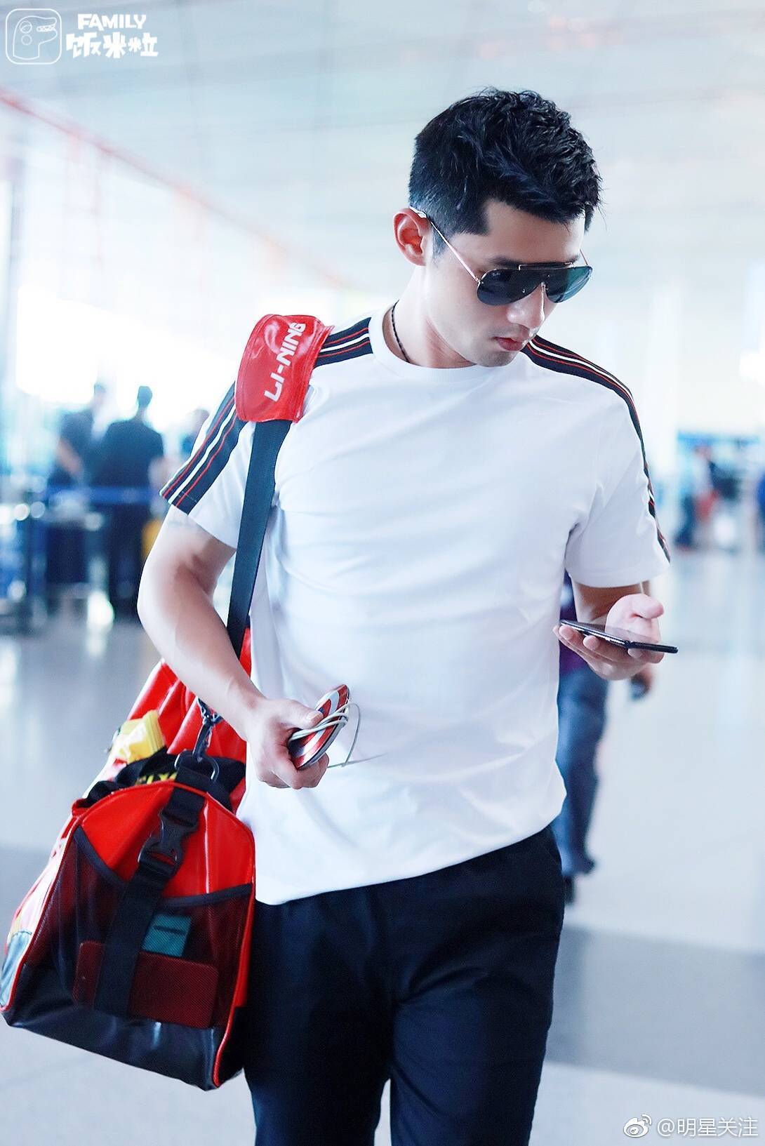 主题:zjk黑的最大痛点:zjk的大赛名额问题,一提到就