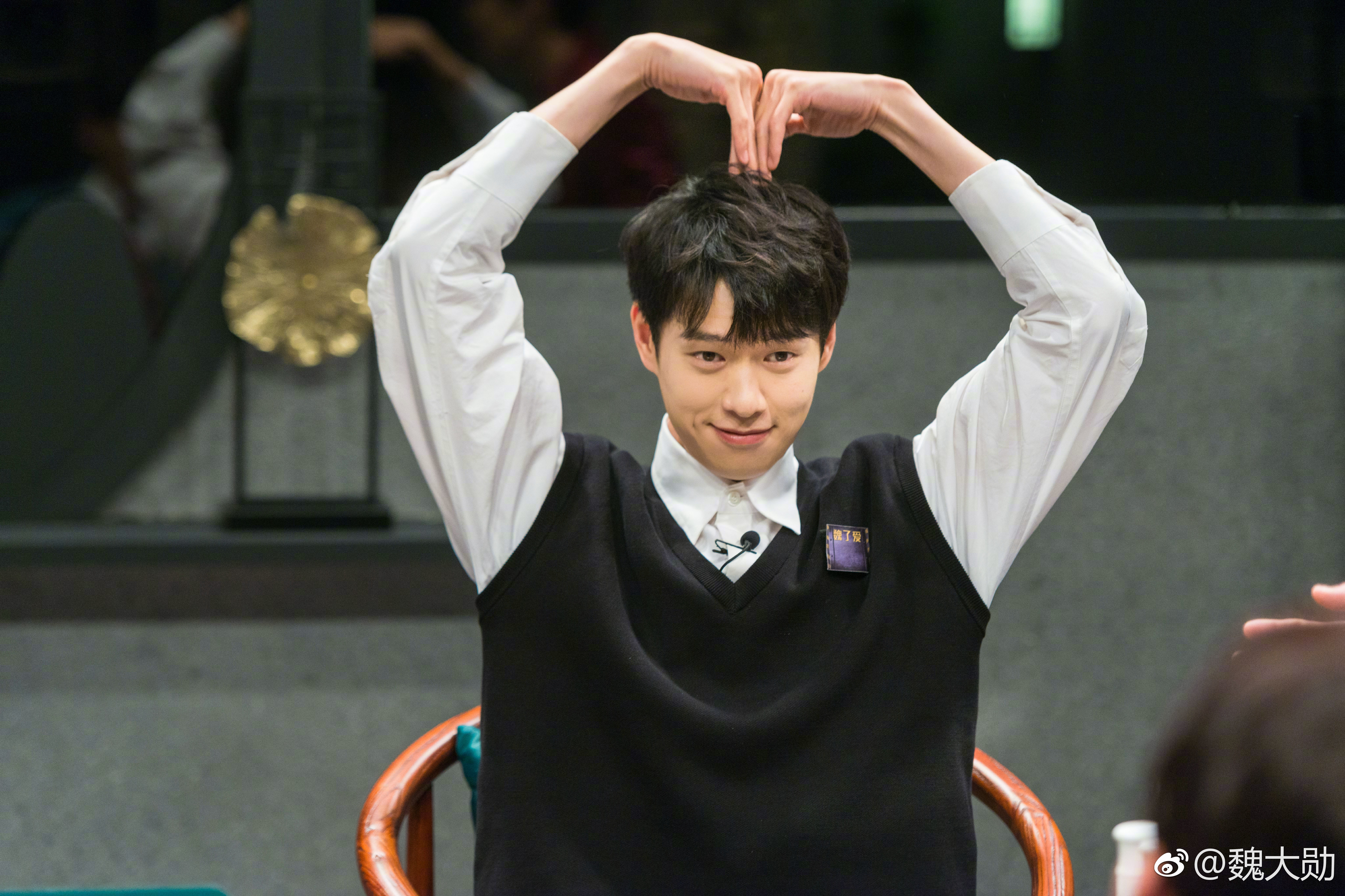 主题:rps,"如果大家有什么梦想想实现,可以找我一起来睡觉.""圆梦了.