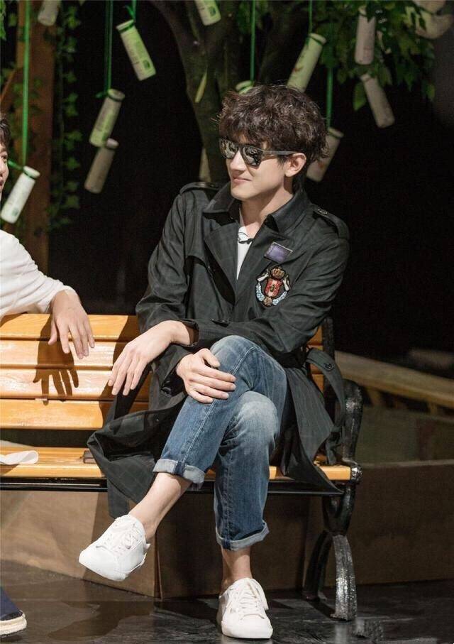 主题:喝着百事,嚼着乐事,跟着今天的卷毛小新一起探