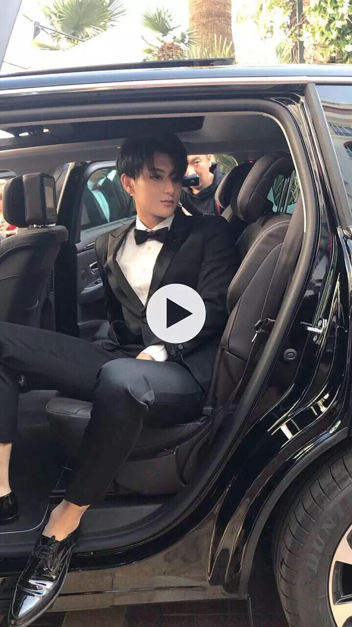 主题:有人心疼hzth吗,看他们拿着一张截图黑人却不