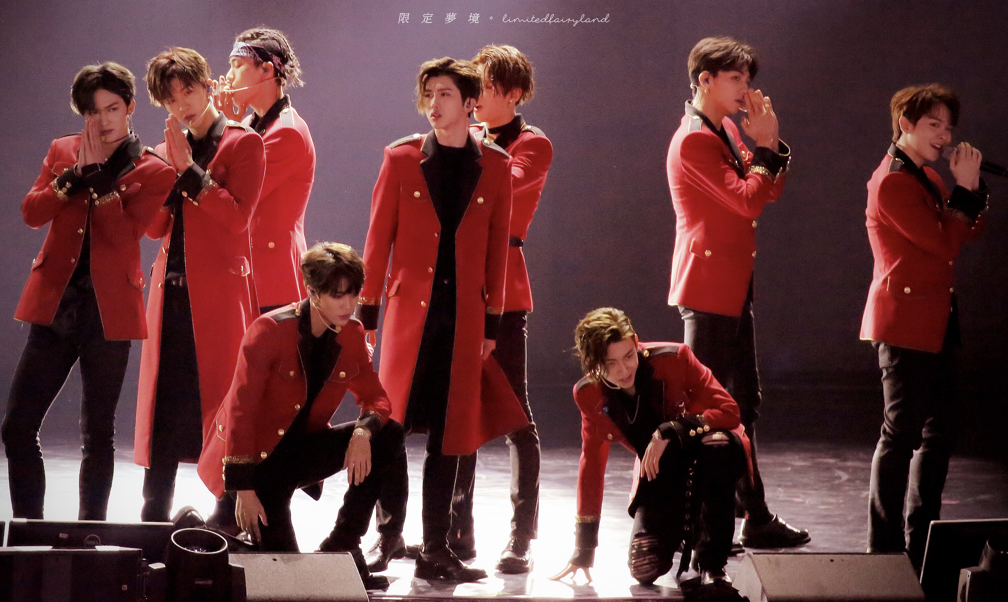 主题:npc,在看团站相册,请问最右这个人有事没?[72]收藏该帖已收藏