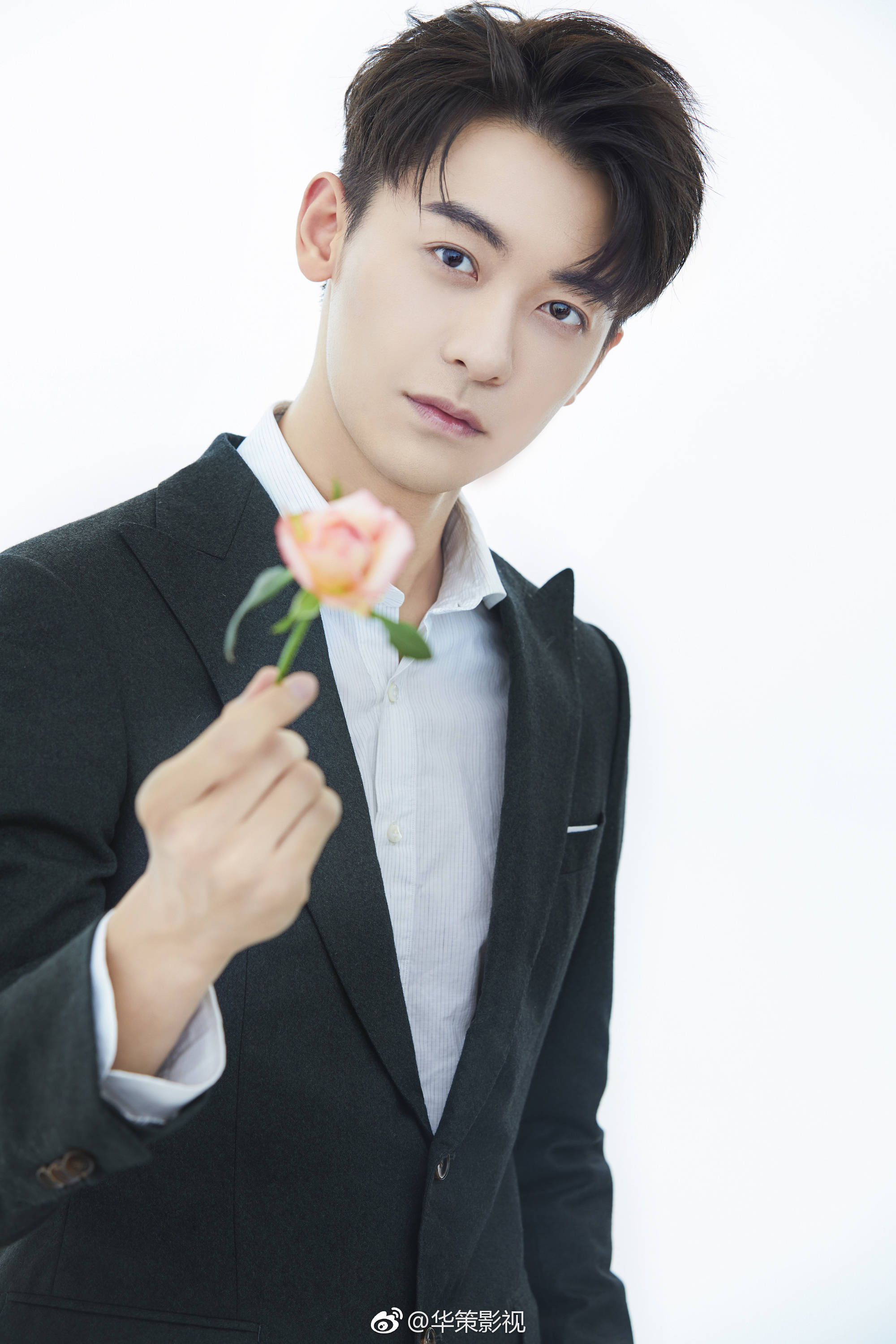 主题:华策一哥赵志伟,什么水平[50]收藏该贴已收藏