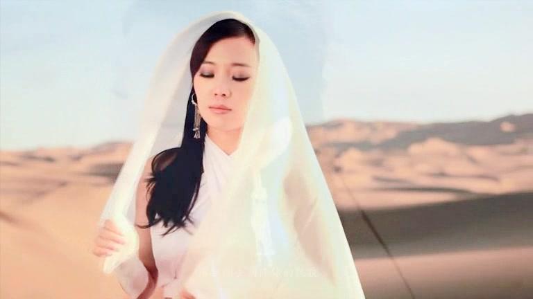 云朵《我的楼兰》MV欣赏 - 第1张 - 鲜果博客 云朵《我的楼兰》MV欣赏 - 第1张