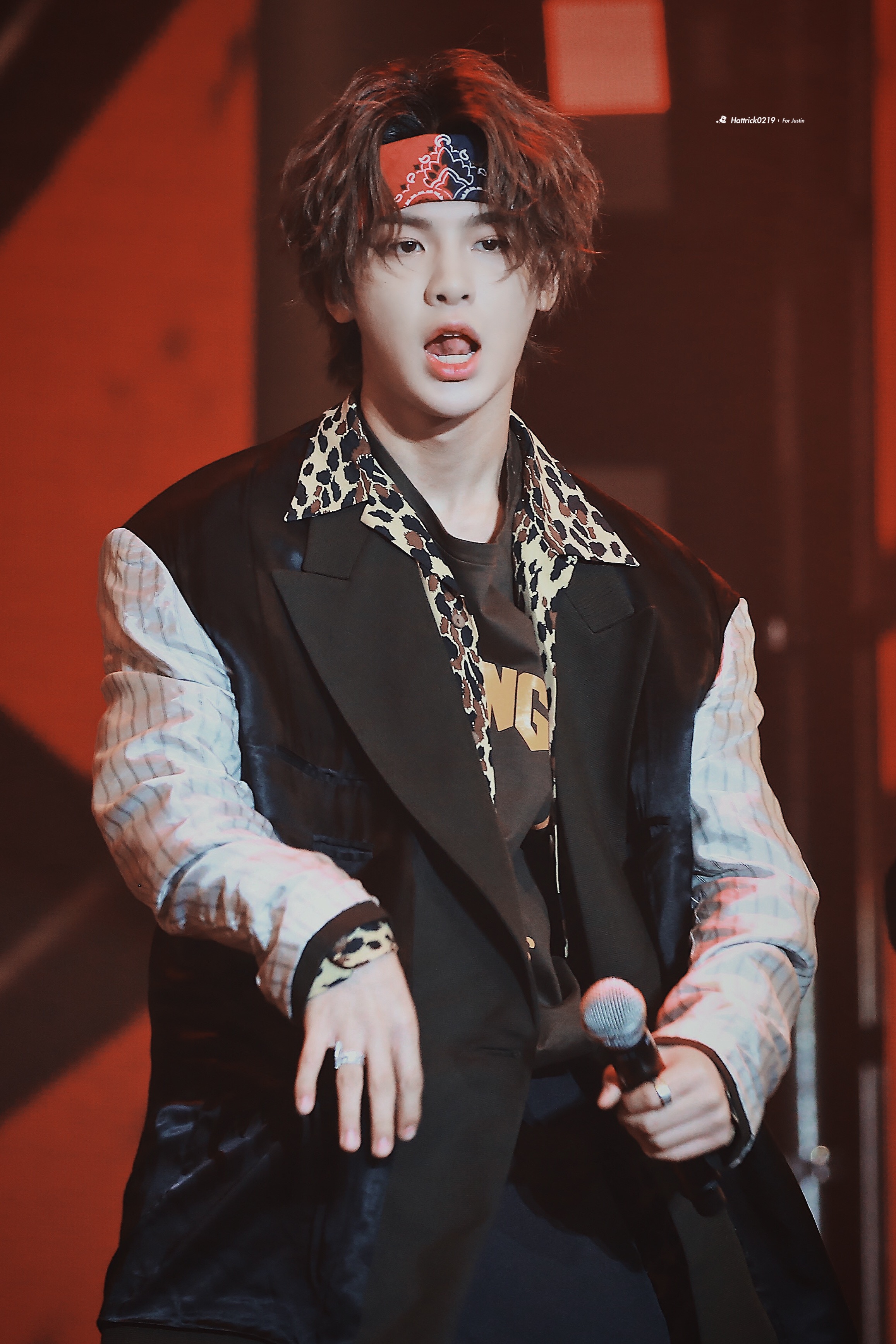 主题:@hmhf,今天的小卷毛rapper太酷了吧![9]收藏该帖已收藏