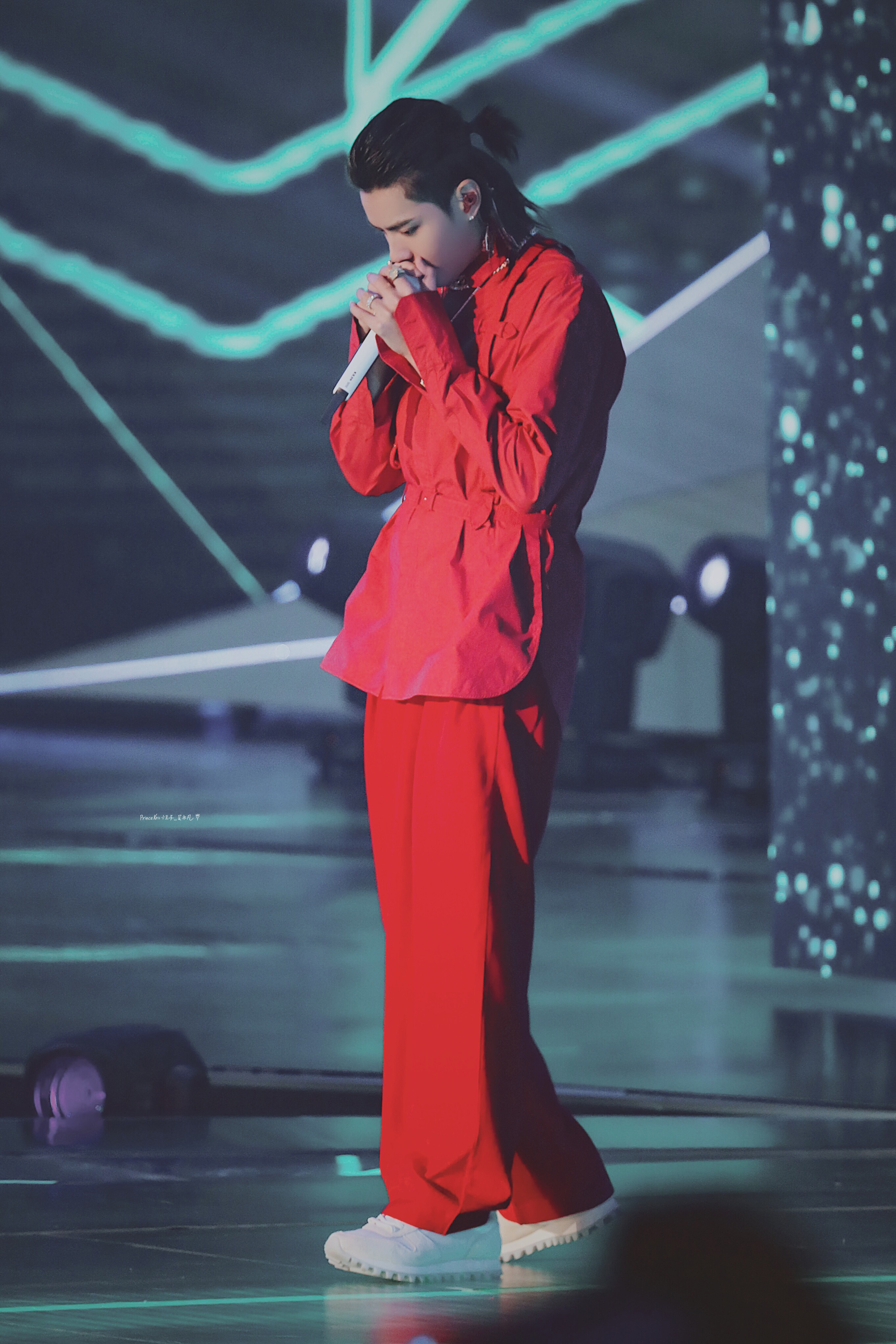 主题:呜呜呜呜今天是一身红装的美娘子在等我娶进