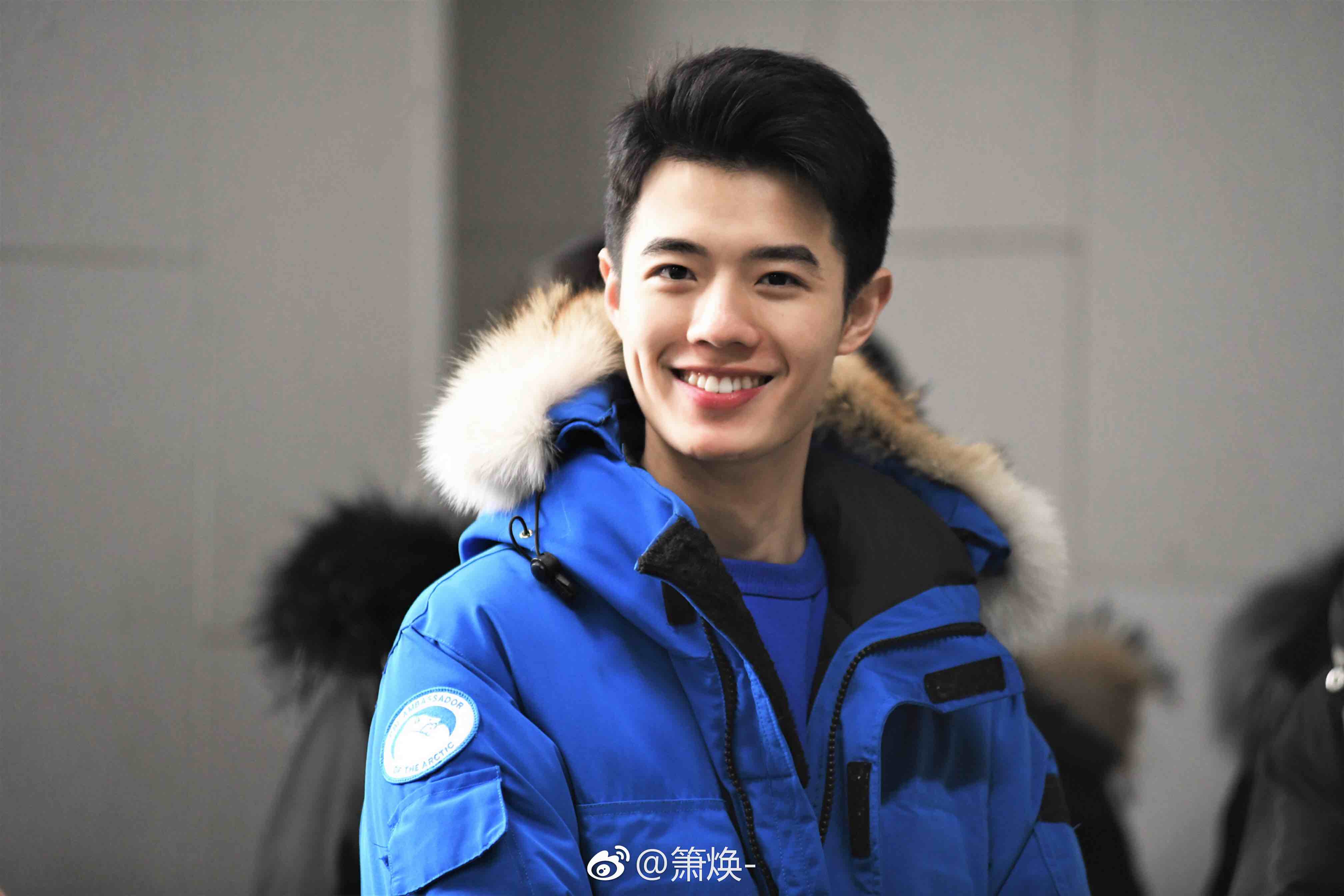 主题:中戏北电的帅哥们微博新发的这个艺考男生还挺可爱的