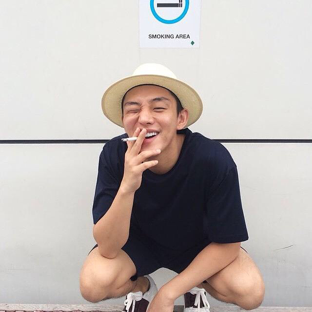 主题:居然半夜看到有人聊刘亚仁那我来发发喜欢的图吧[22]收藏该帖已