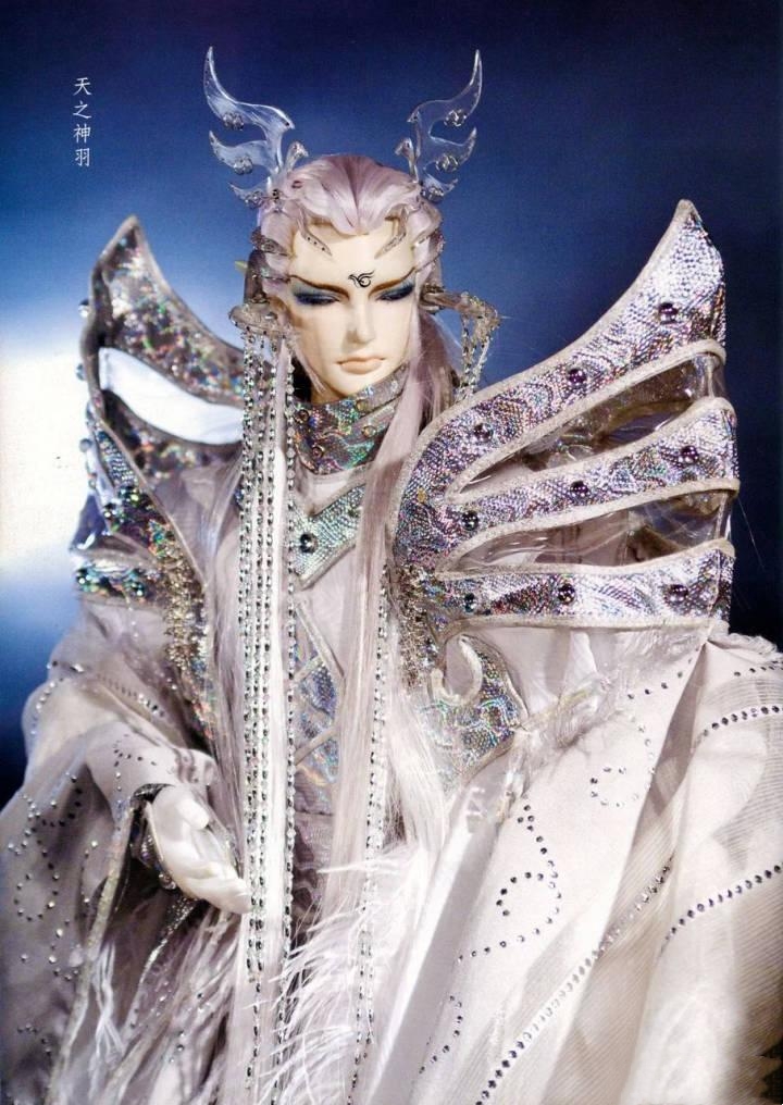 君皇,嗯,我给你康一个我喜欢的君皇