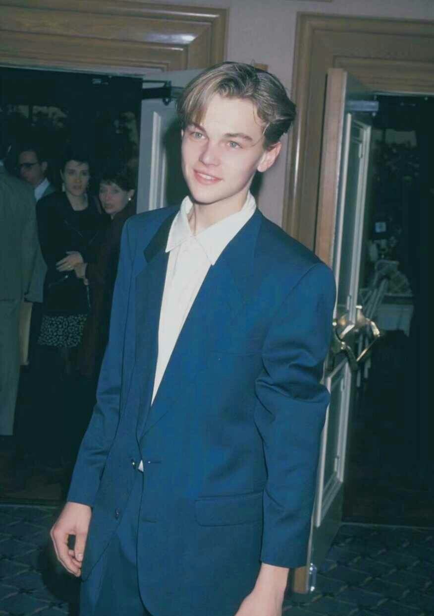 唧唧的猫《她的小梨涡》成功签约影视〗 李奥纳多……五官不惊艳?