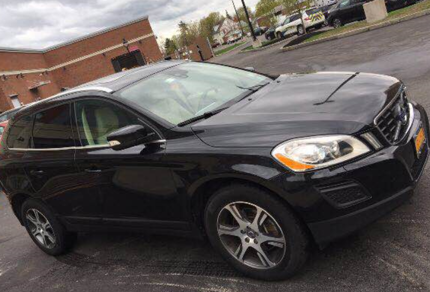 UR - Volvo XC60 2011