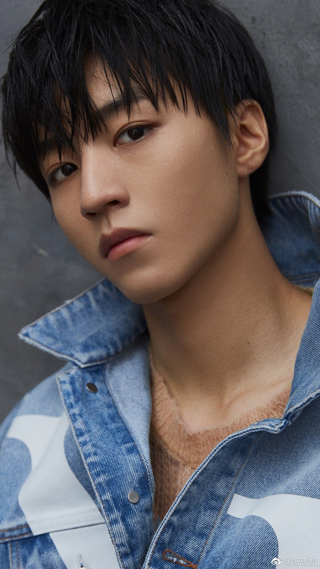 这不重要,重要的是三字这封杂志【帅爆了】【帅爆了】【帅爆了】【帅