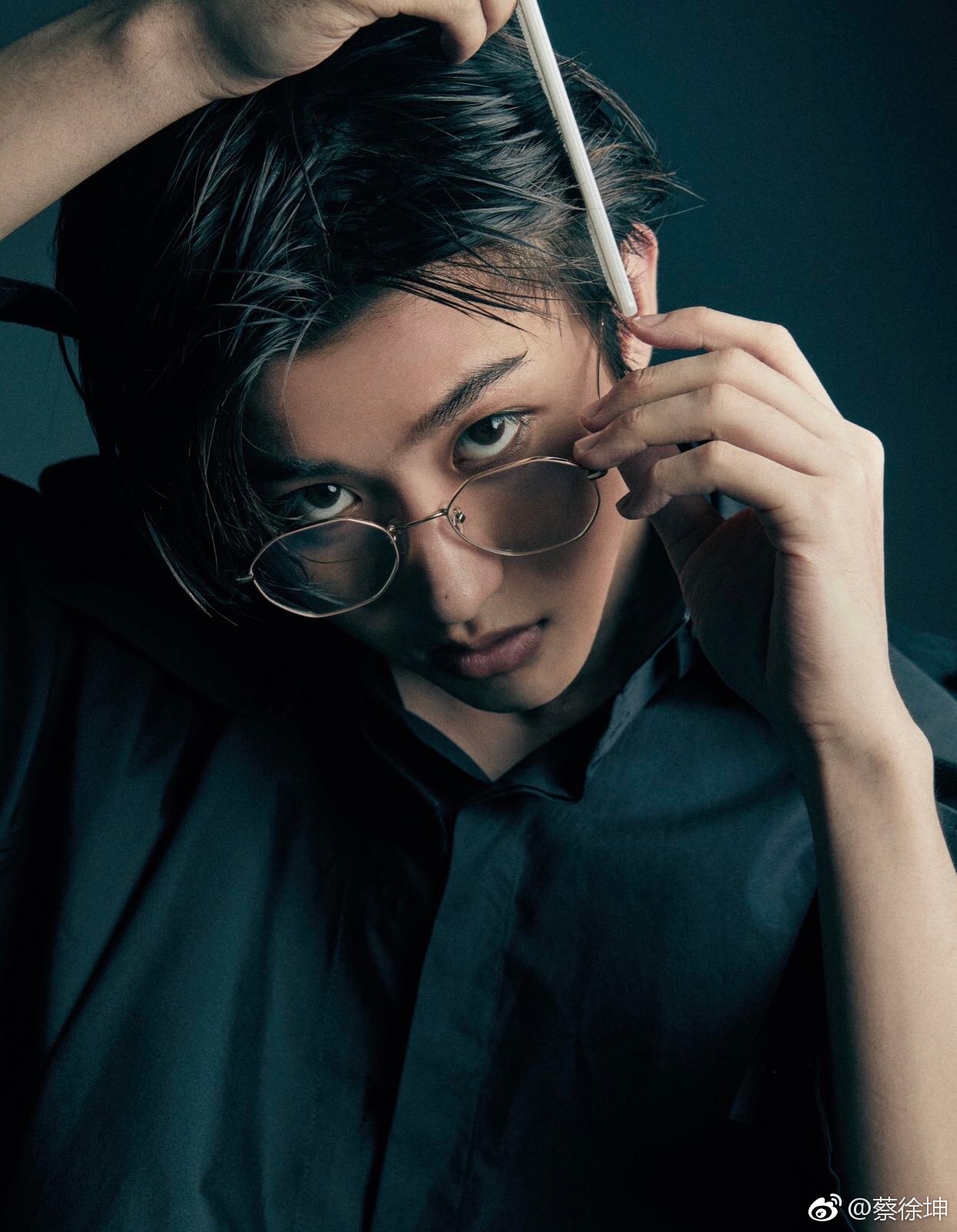 主题:闲着没事翻了一下那个cxk的微博 发现他跟我