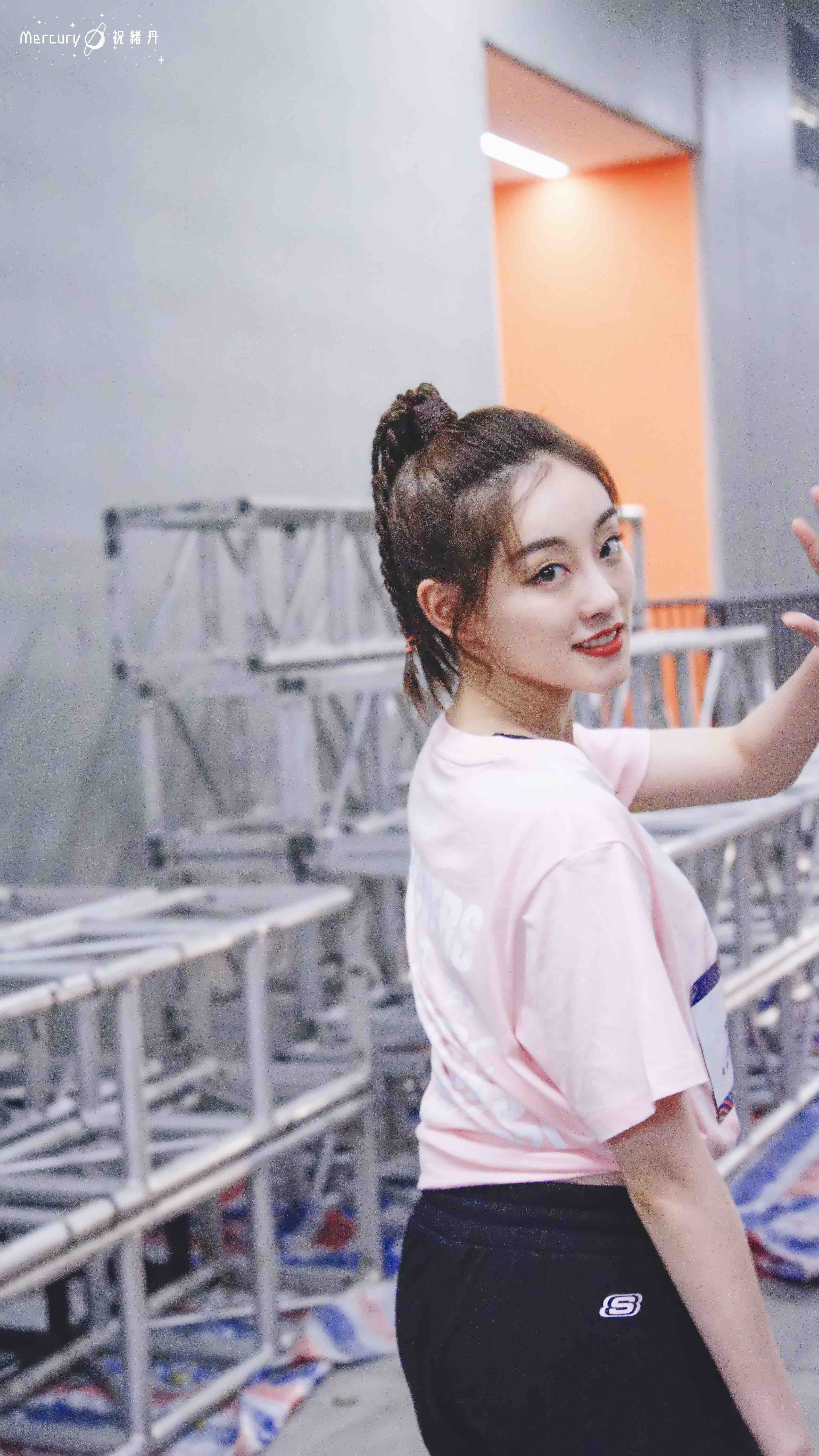 主题:超新星全运会嘉行艺人路透汇总楼