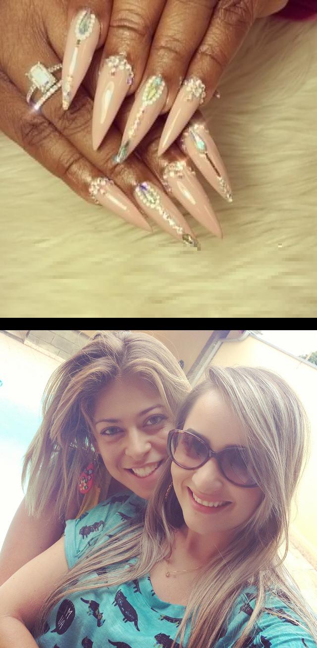 the nail shop,polished nails,Doida que eu amo!, Nati , amiga , feriado , amo , amizade , friends , friendship , happy , pretty , beautiful , girls , smile  