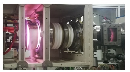 The discharge photo of 1MW RF ion source