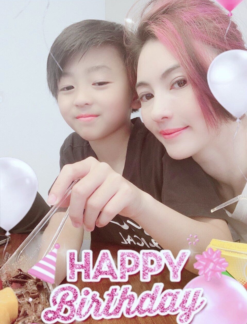 张柏芝的二儿子都10岁了,她的儿子颜值还是可以的 —— 晋江文学城