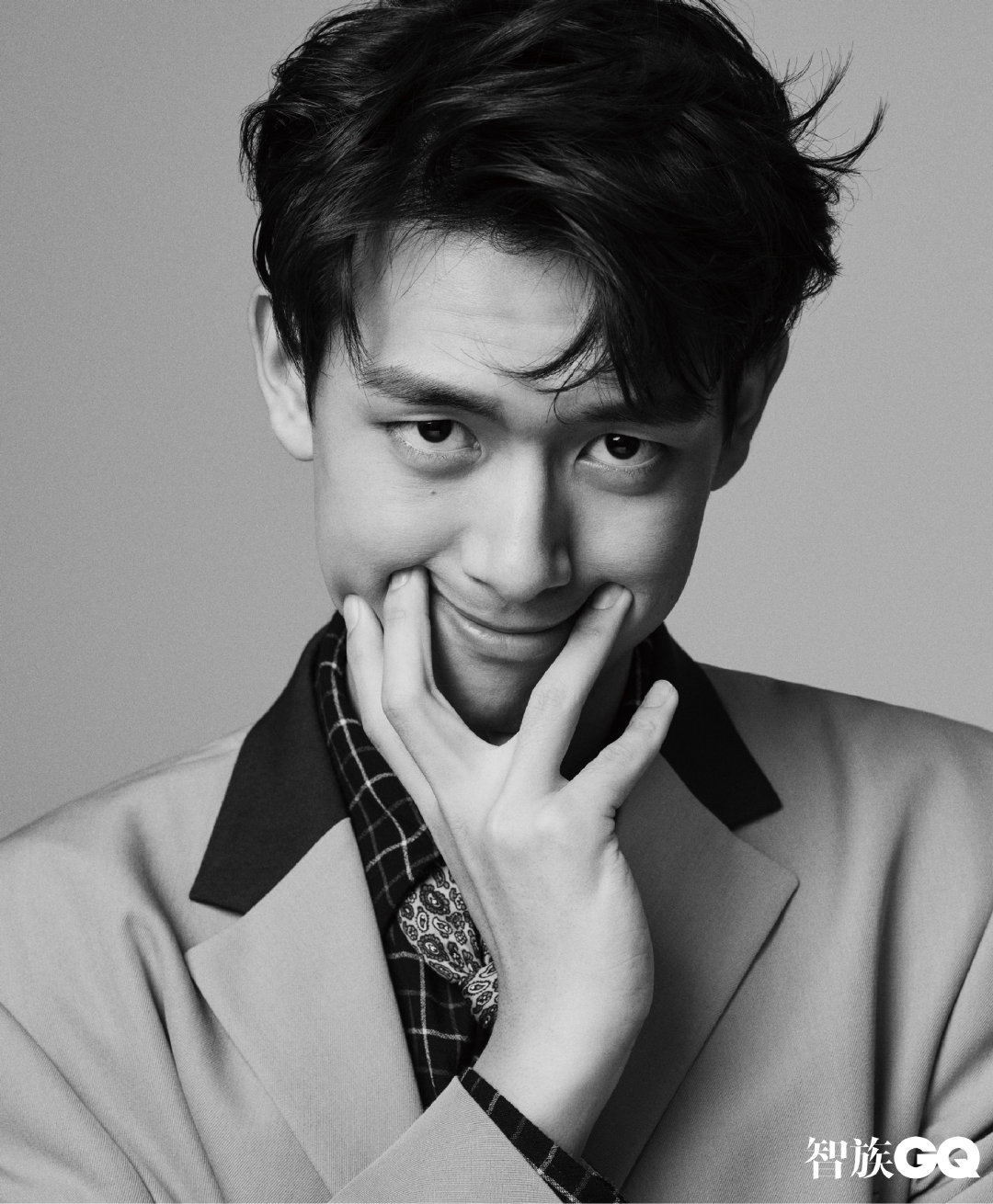 主题:【lxh又来造谣lx杂志销量了,那我来开个lx杂