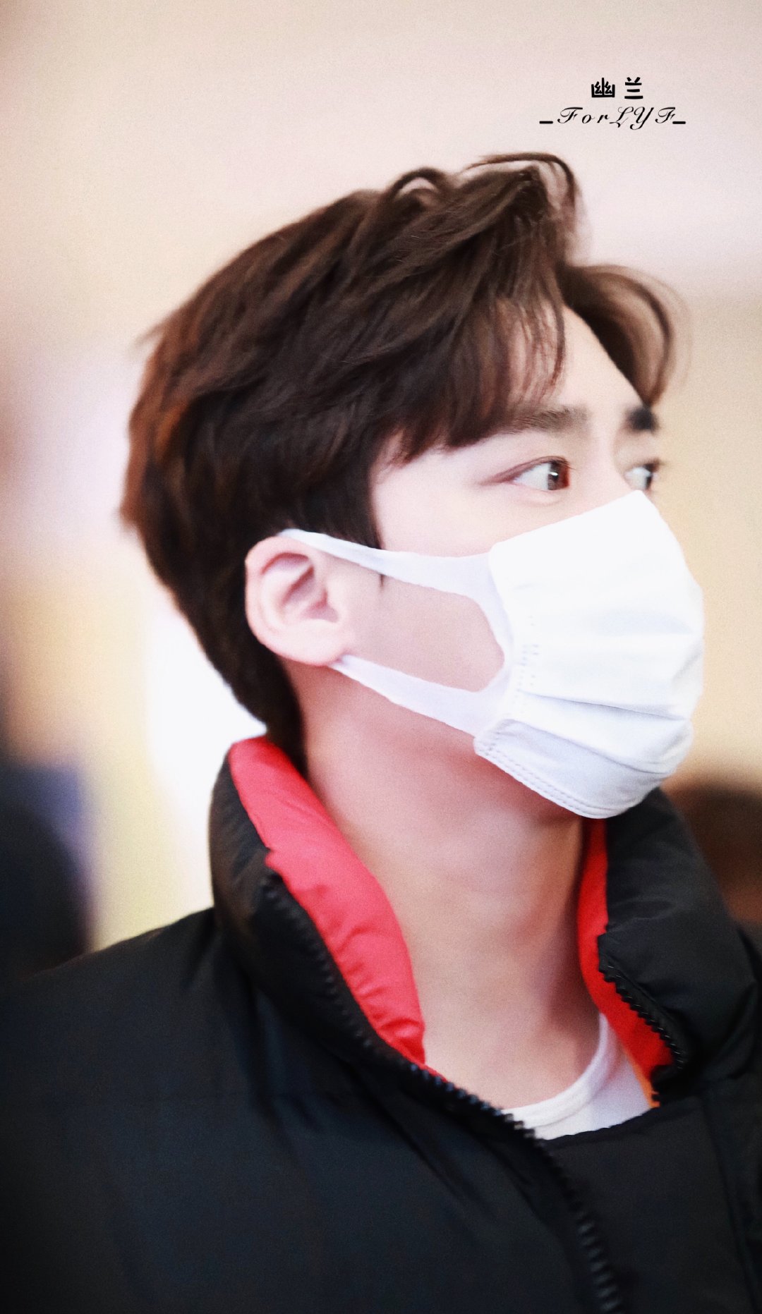 李易峰戴口罩看不着脸就自己画. [85]收藏该贴已收藏只看楼主