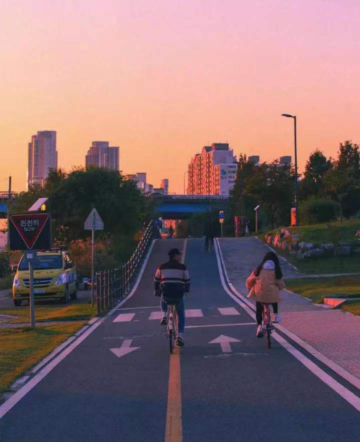 关于大学生消费观调查
